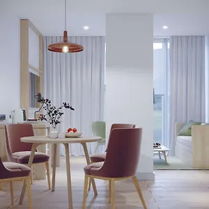 Hilton Garden Riverview فندق